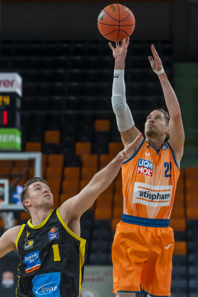 最新报道 最新报道