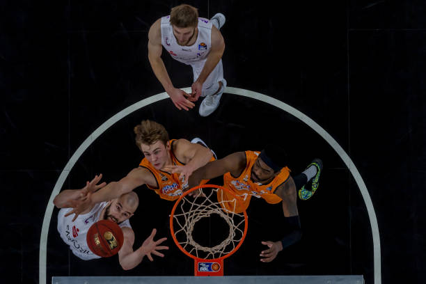 间进行了一 间进行了一